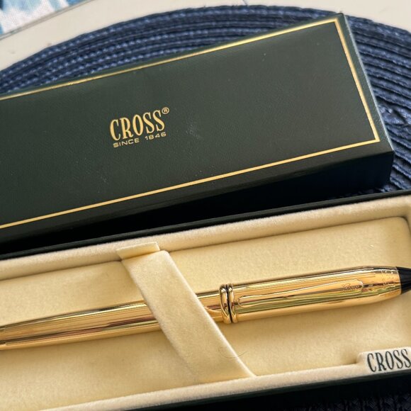 Cross Townsend Series 10K Gold-filled Rollerball Pen - Picture 6 of 9